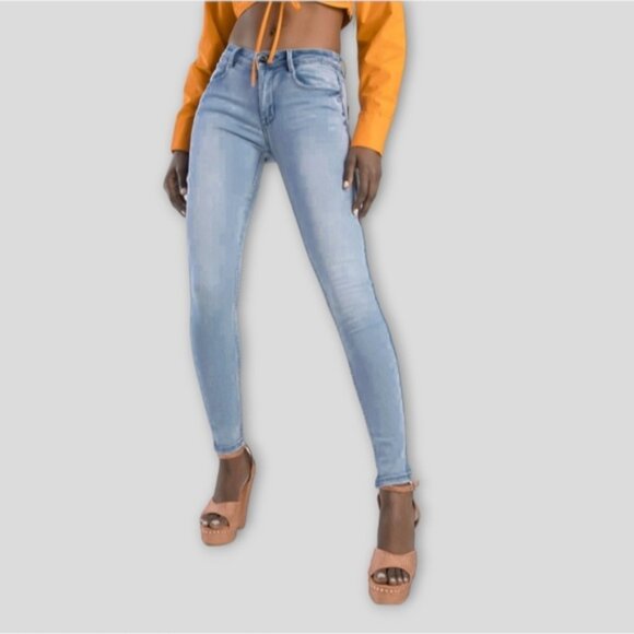 GARAGE Stretch Denim Jeggings In Light Wash - Picture 2 of 11